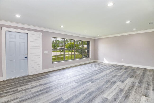 Building Photo - 22500 Labrador St