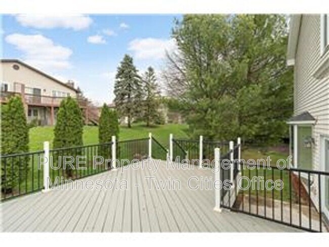 Building Photo - 9994 Dunberry Cir