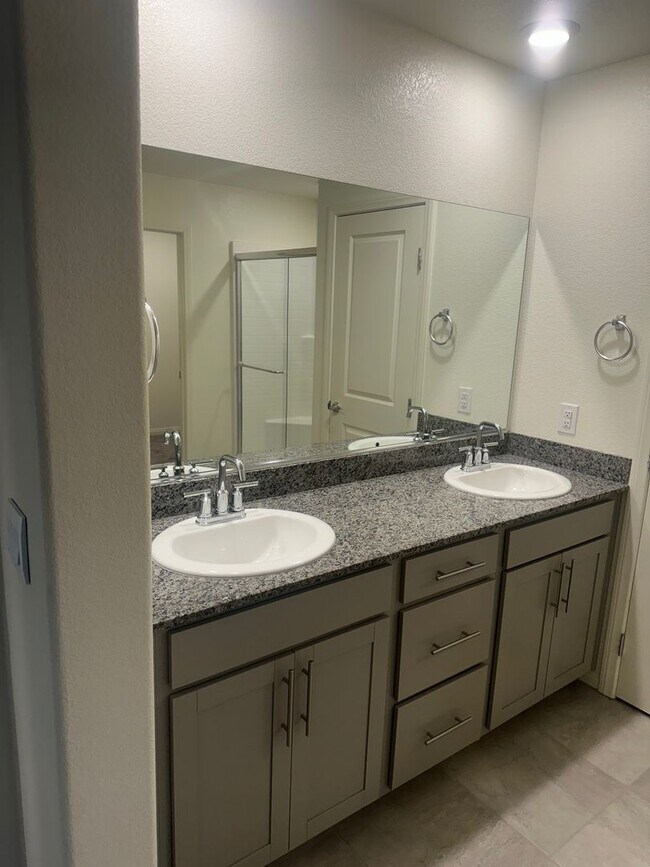 Building Photo - NW!! Gated!! Built 2023!!!! Corner Lot!! L...