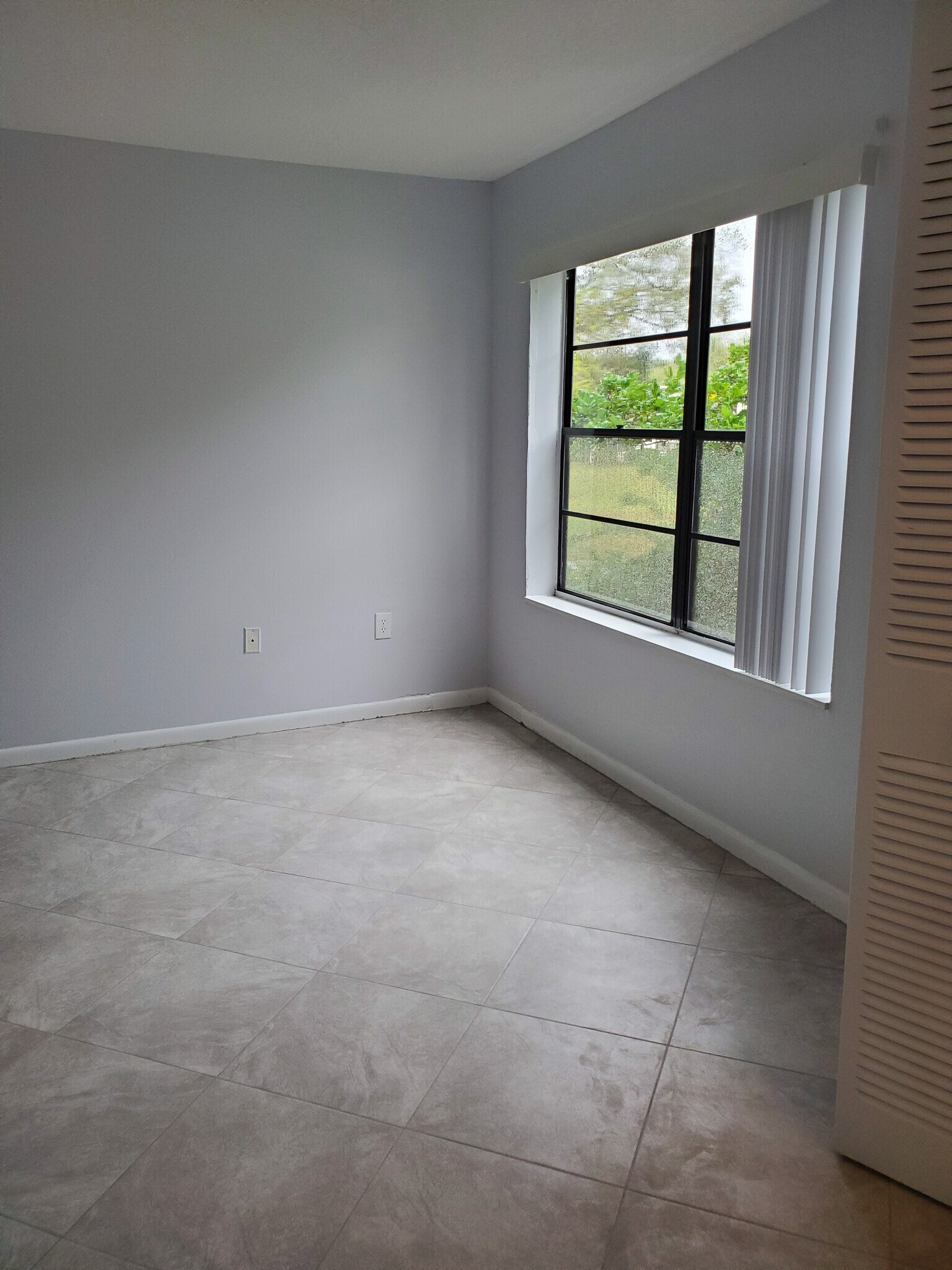 Building Photo - 3546 Southpointe Dr