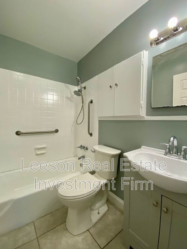 Building Photo - 3437 Red Bud Ln