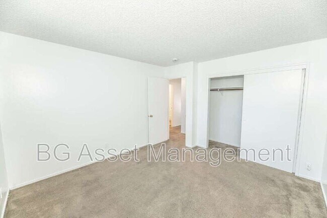 Building Photo - 1746 Kidder Ave