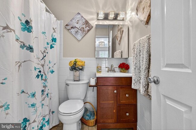 Building Photo - 426 Main St