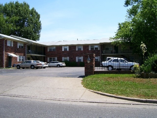 Building Photo - Pollack Apartments