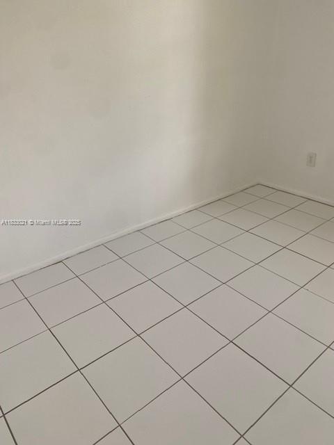 Building Photo - 8309 SW 142nd Ave