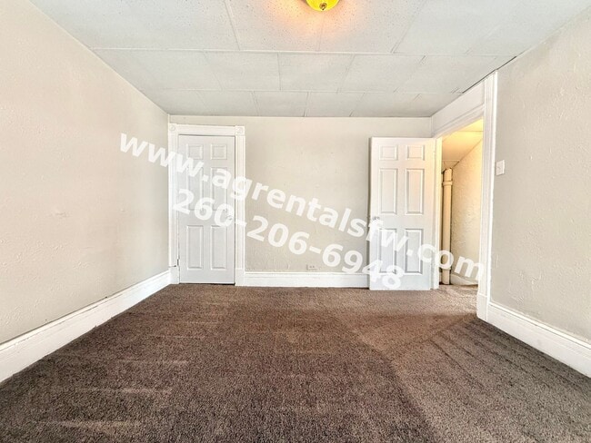 Building Photo - 3 Bedroom House