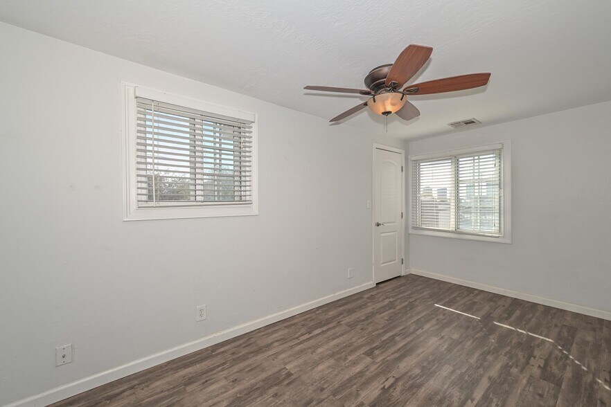 Building Photo - 1211 N Frances St