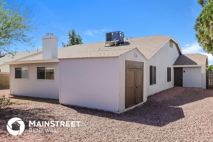 Building Photo - 7744 W Yucca St