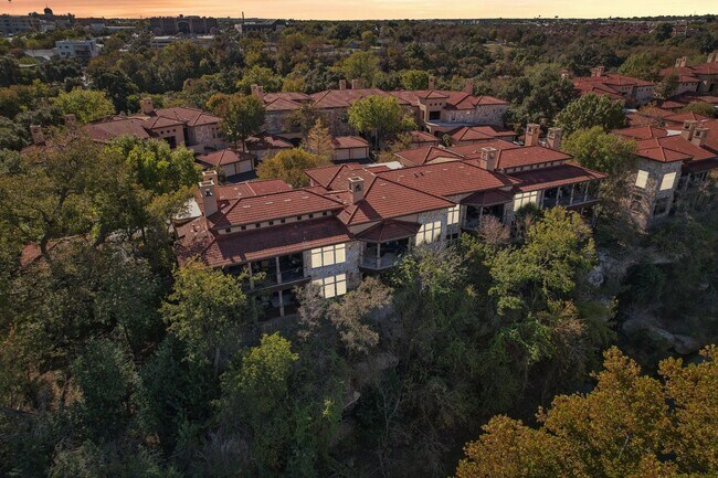 Building Photo - 300 San Gabriel Village Blvd