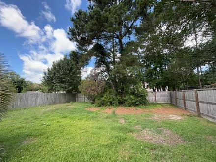 Building Photo - 118 Towering Pine Dr