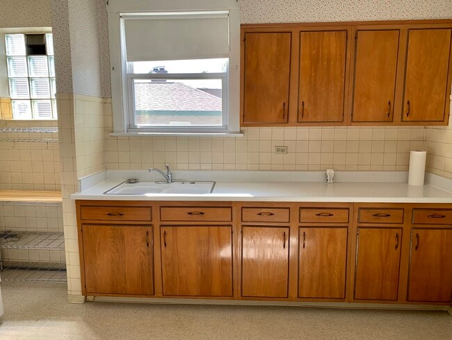 Building Photo - 4934 N Marmora Ave