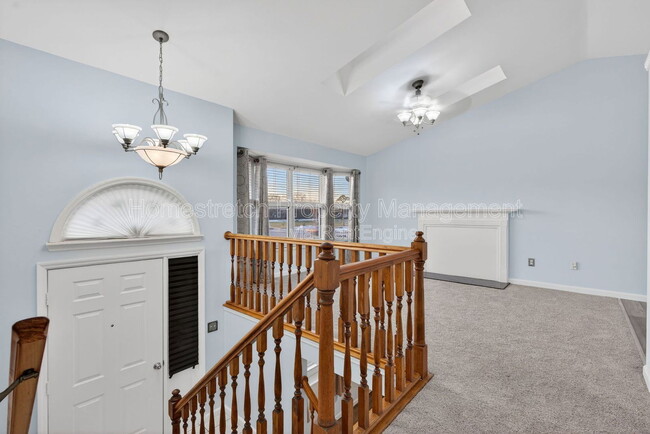 Building Photo - 4 Devondale Pl