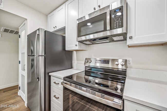 Building Photo - 4139 N 27th St