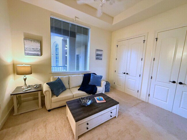 Building Photo - 20 Orange Ave