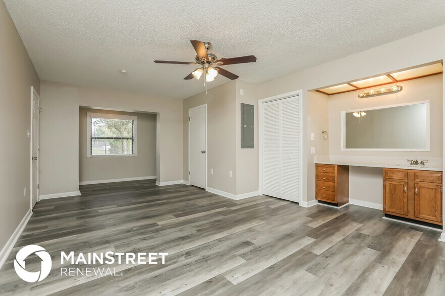 Building Photo - 3107 Northwind Dr