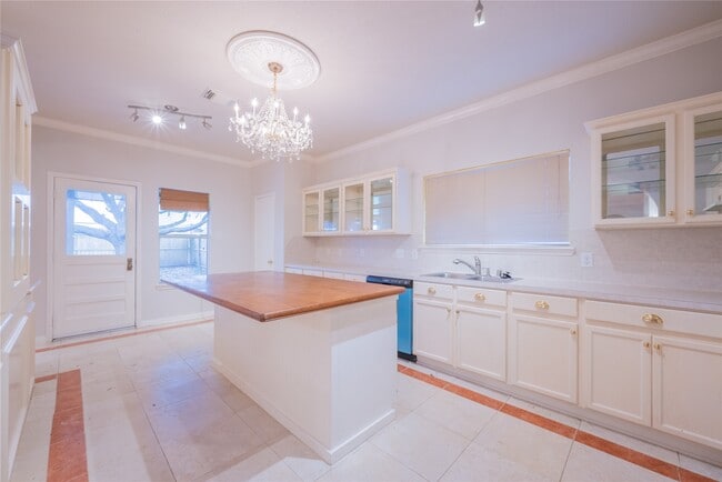 Building Photo - 9414 Lerin Ln