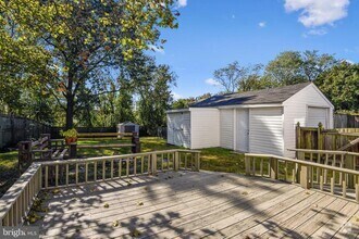 Building Photo - Charming 4-Bedroom Colonial with Modern Up...