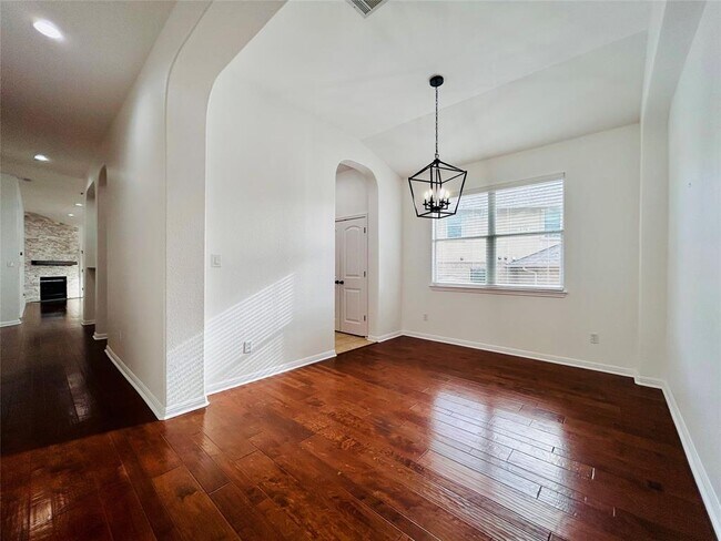 Building Photo - 240 Fort Mabry Loop