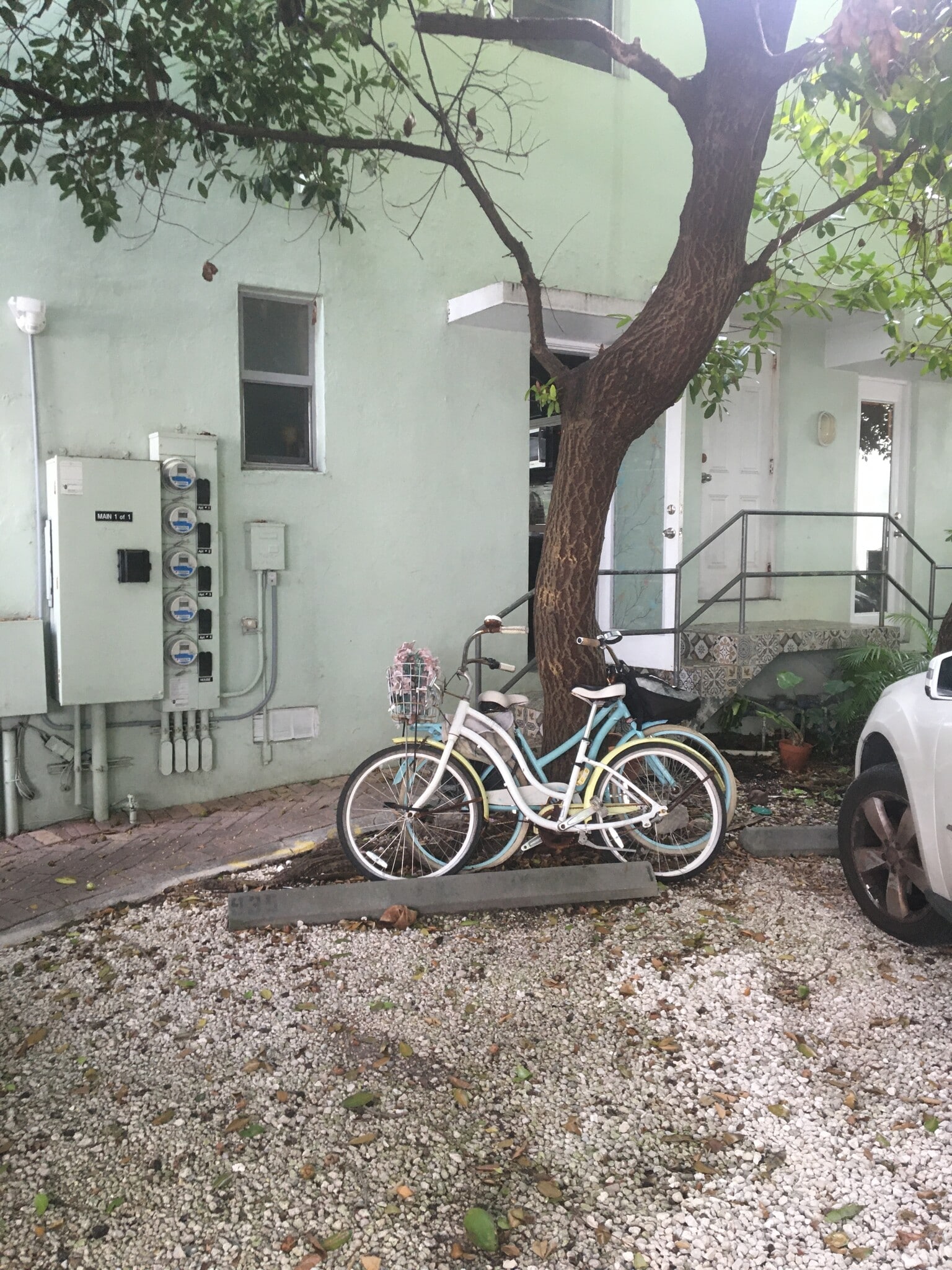 Building Photo - 935 10th St