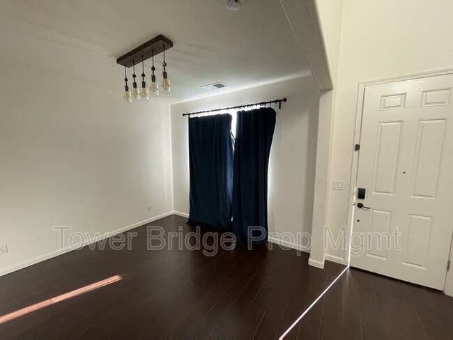 Building Photo - 5508 Copper Sunset Way