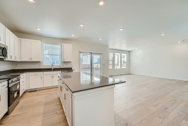 Building Photo - 24344 E Walsh Ave