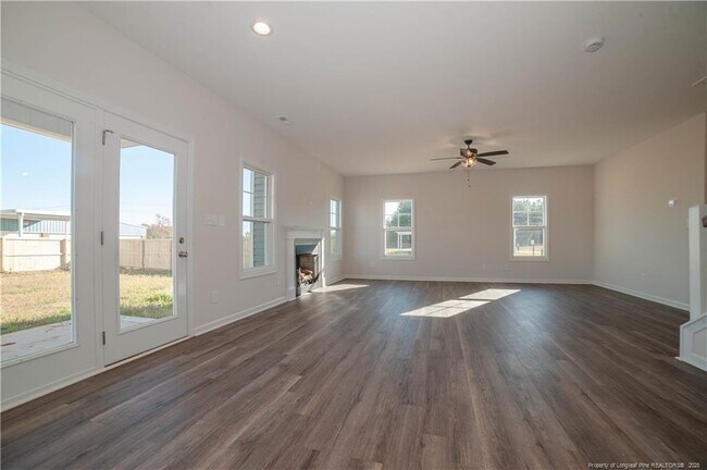 Building Photo - 164 Ziggy Wy