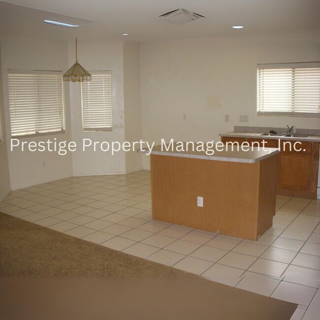 Building Photo - Beautiful Home with 3 Car Garage in Sonora...