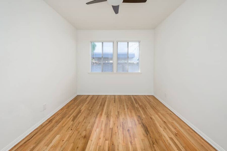 Building Photo - 2339 Abbot Kinney Blvd