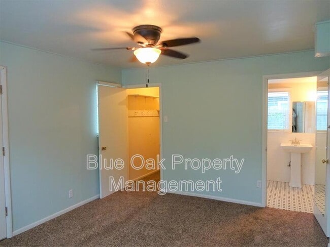 Building Photo - 1187 Warner St