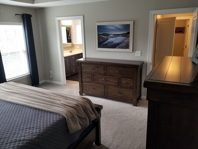 Building Photo - 2 Story 4 Bedroom Home Near Fort Gordon