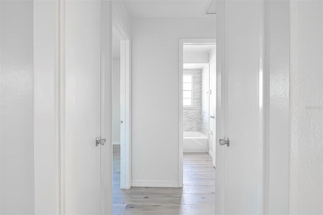 Building Photo - 478 Orange Dr NW