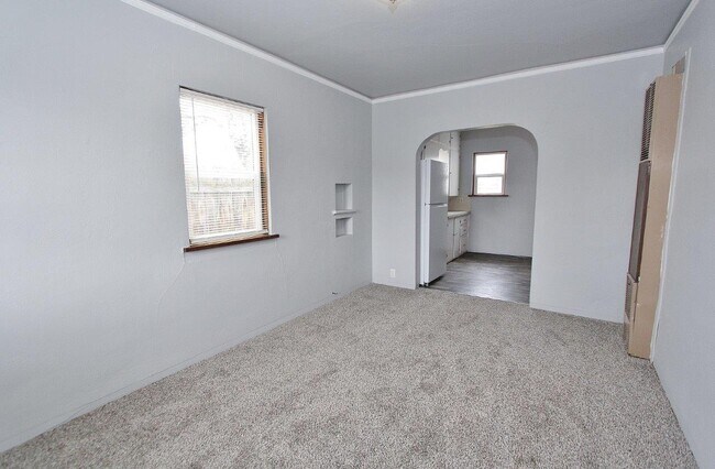 Building Photo - 210 S Commercial Emmett