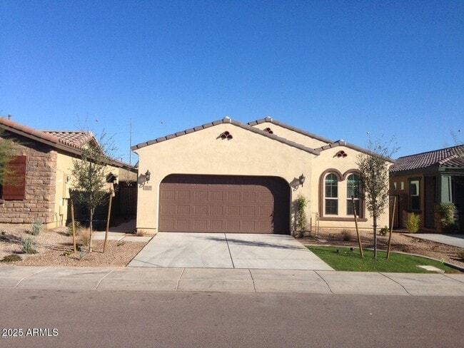 Primary Photo - 3535 S Jasmine Dr