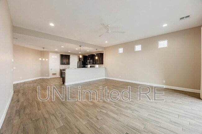 Building Photo - 1432 Varsity Dr