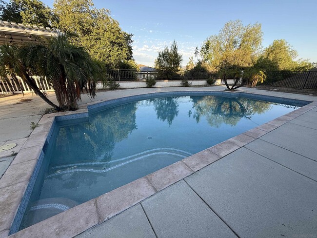 Building Photo - 2130 Pamplona Ct