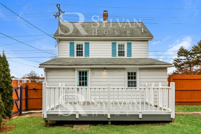 Building Photo - Rest. Relax. Recharge. Home awaits!