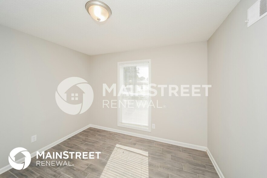 Building Photo - 6192 Cranbury Park Dr