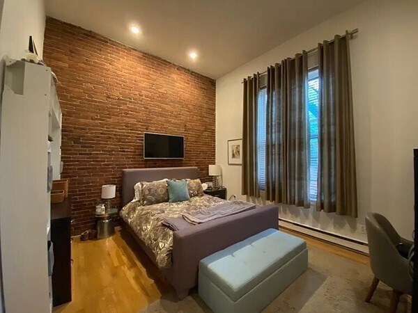 Building Photo - 312 Columbus Ave