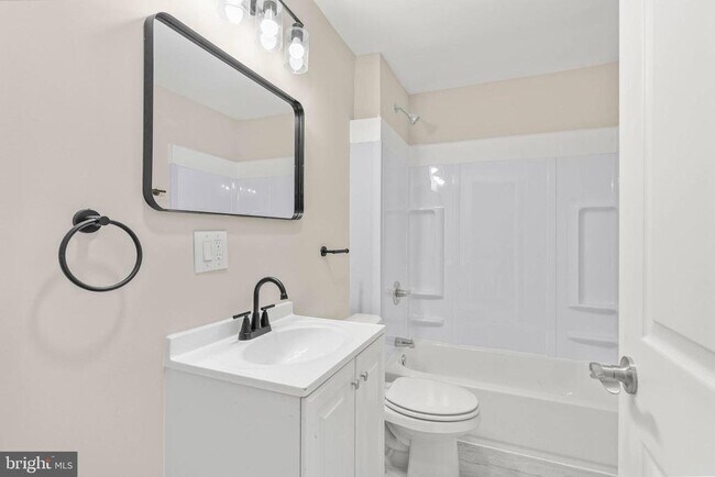 Building Photo - 7010 Cedar Park Ave