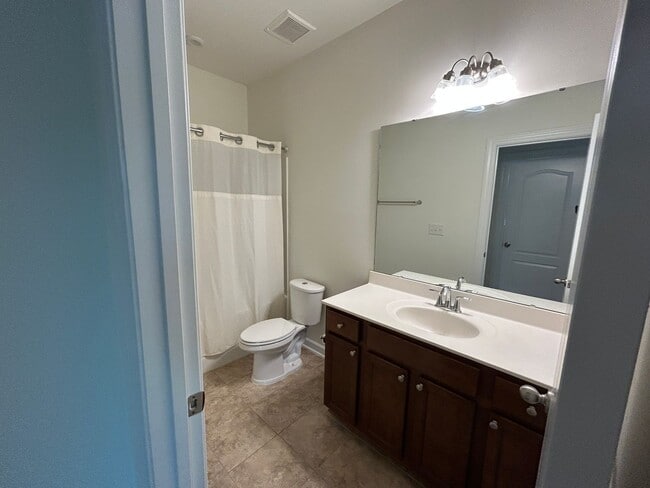 Building Photo - 2914 Macbeth Ln