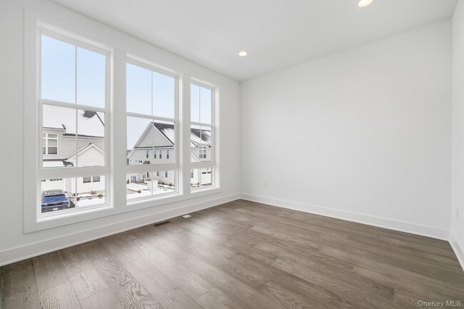 Building Photo - 4034 Chestnut Rdg Rd