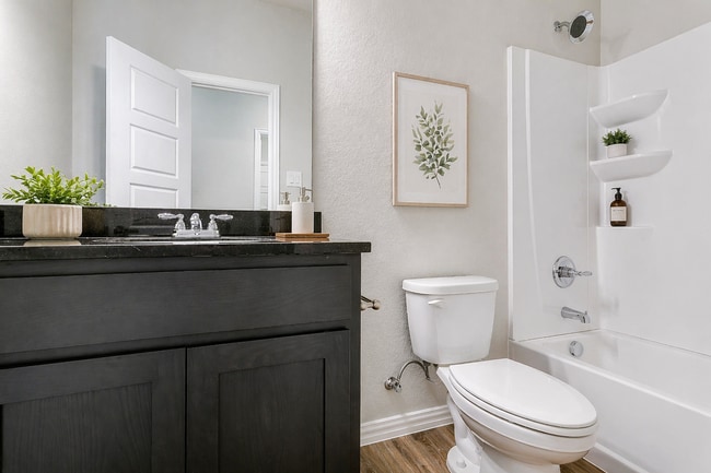 Building Photo - ? Your Next Home Is Waiting ?