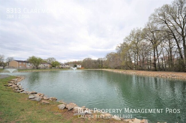 Building Photo - 8313 Claremont Woods Dr