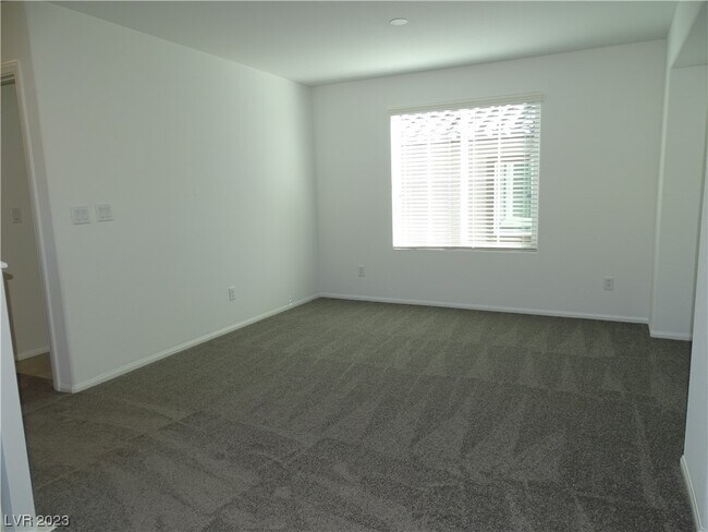 Building Photo - 10589 Sariah Skye Ave