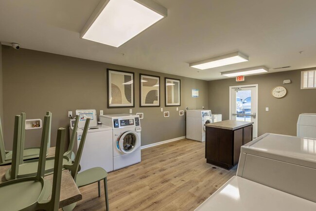 Building Photo - Clemons Greene