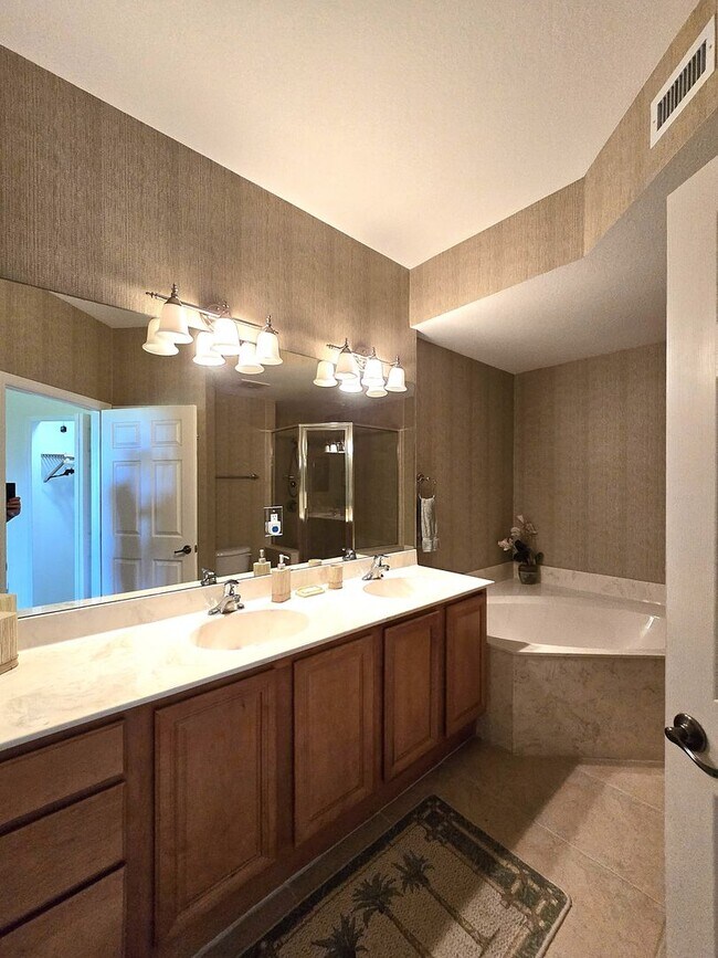 Building Photo - ** PELICAN LANDING ** 3 BED / 2 BATH - GARAGE - AMAZING AMENITIES - FURNISHED - ANNUAL RENTAL