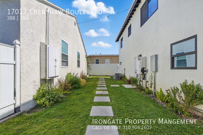 Building Photo - 17017 Crenshaw Blvd
