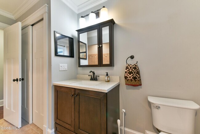 Building Photo - 434 Burgoyne Rd