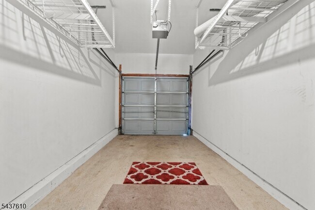 Building Photo - 260 Riverwalk Way