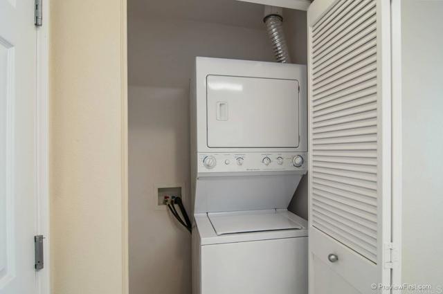 Building Photo - 1435 India St